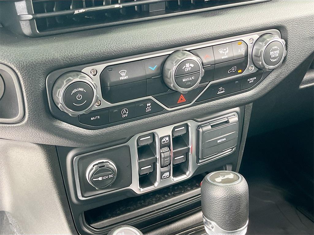 new 2026 Jeep Wrangler car, priced at $33,236