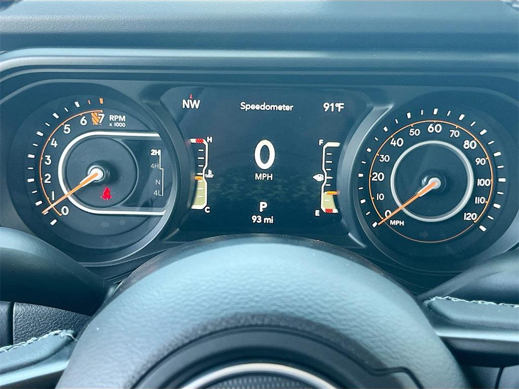 new 2025 Jeep Gladiator car, priced at $58,878