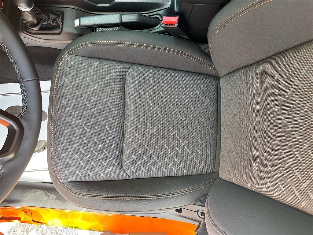 new 2025 Jeep Gladiator car, priced at $43,692