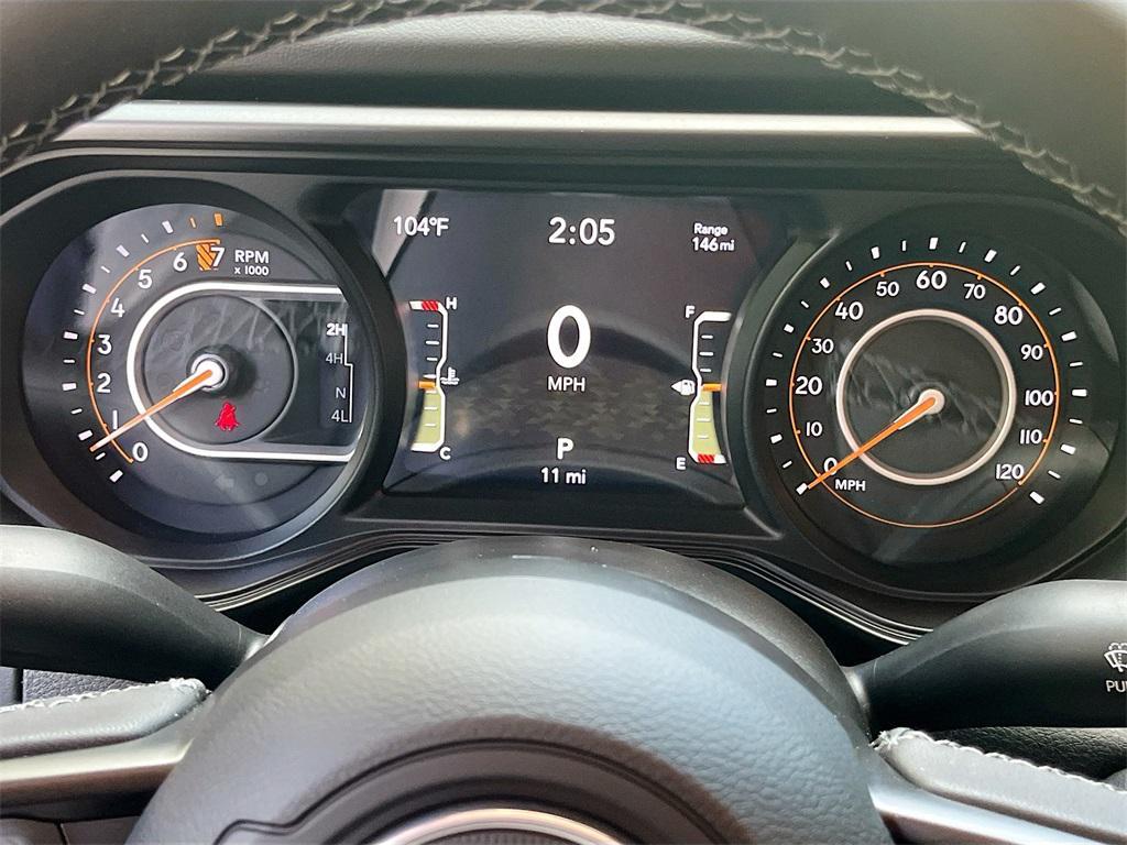 new 2025 Jeep Gladiator car, priced at $43,692