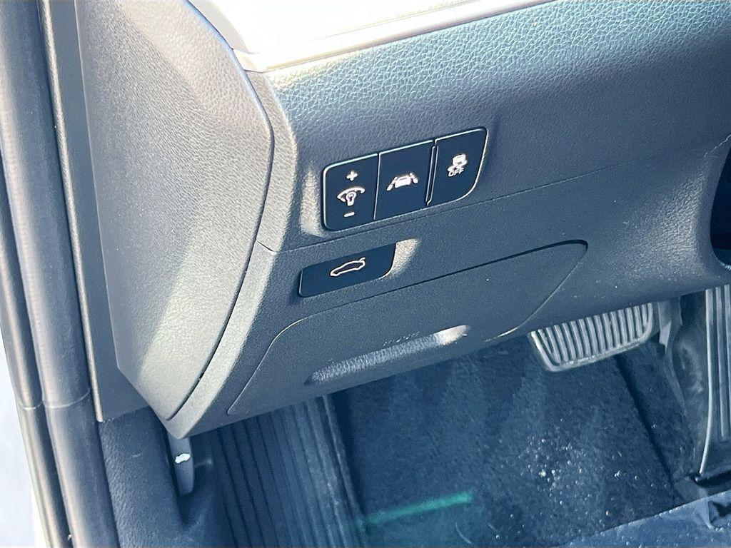 used 2023 Kia K5 car, priced at $23,191