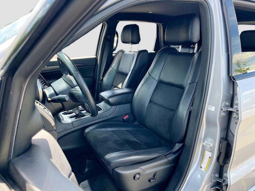 used 2018 Jeep Grand Cherokee car, priced at $15,838