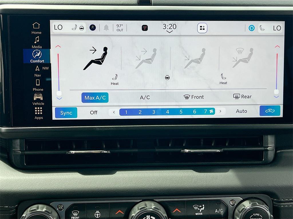 new 2025 Jeep Gladiator car, priced at $57,534