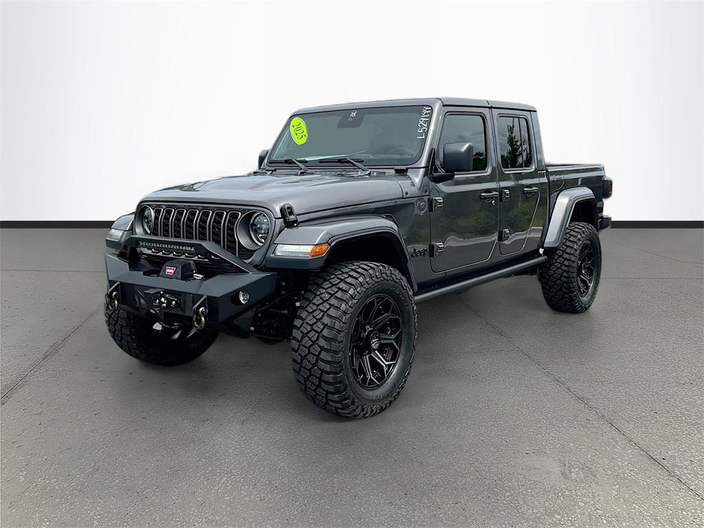 new 2025 Jeep Gladiator car, priced at $57,534