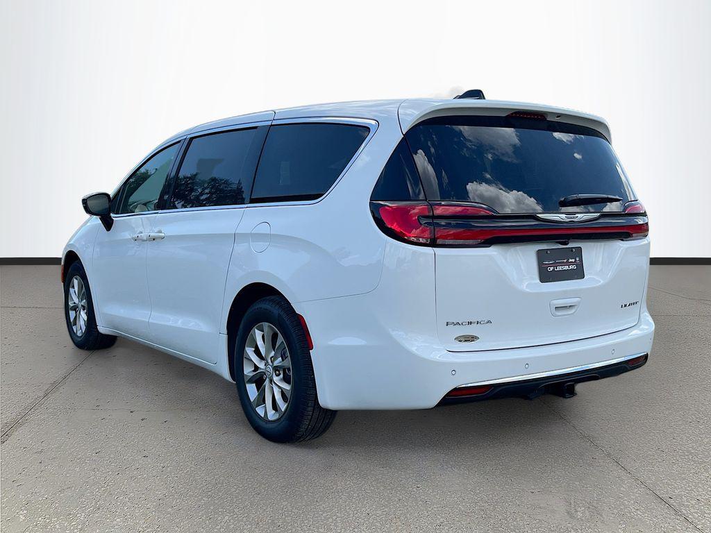 new 2026 Chrysler Pacifica car, priced at $45,487