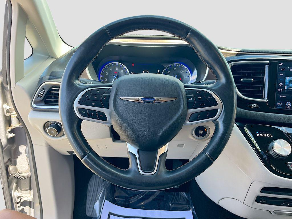 used 2018 Chrysler Pacifica car, priced at $18,276