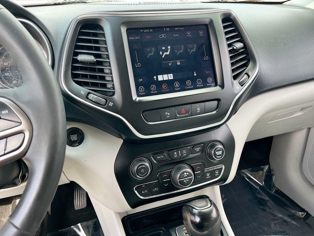 used 2022 Jeep Cherokee car, priced at $16,676