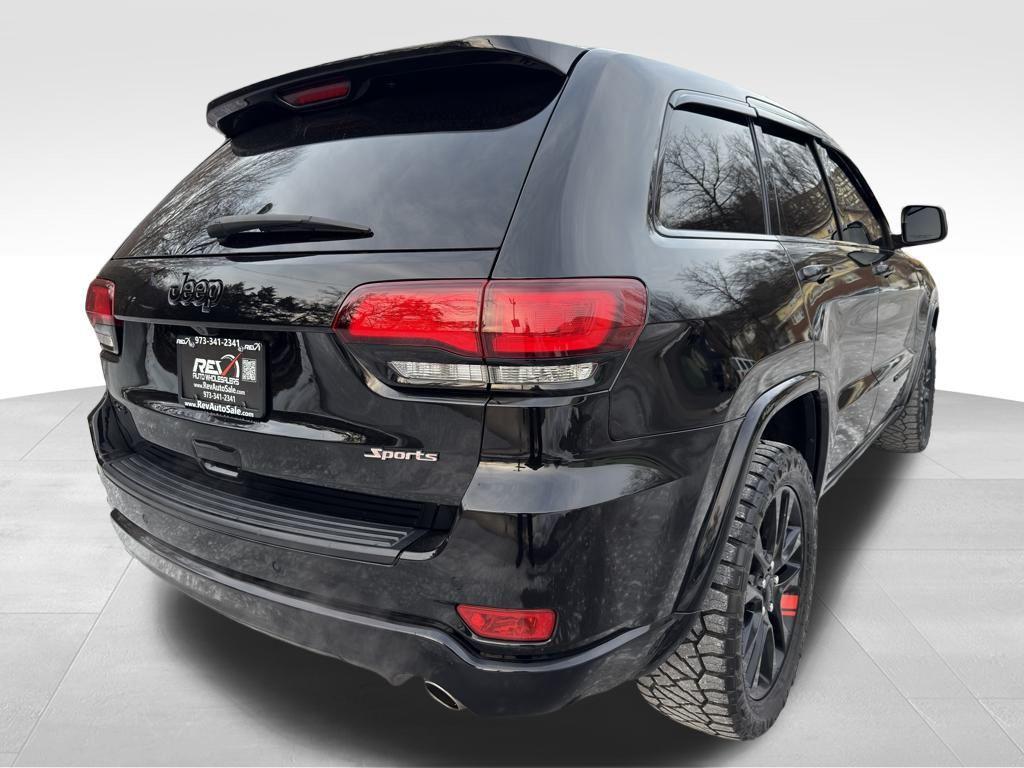 used 2018 Jeep Grand Cherokee car, priced at $15,880