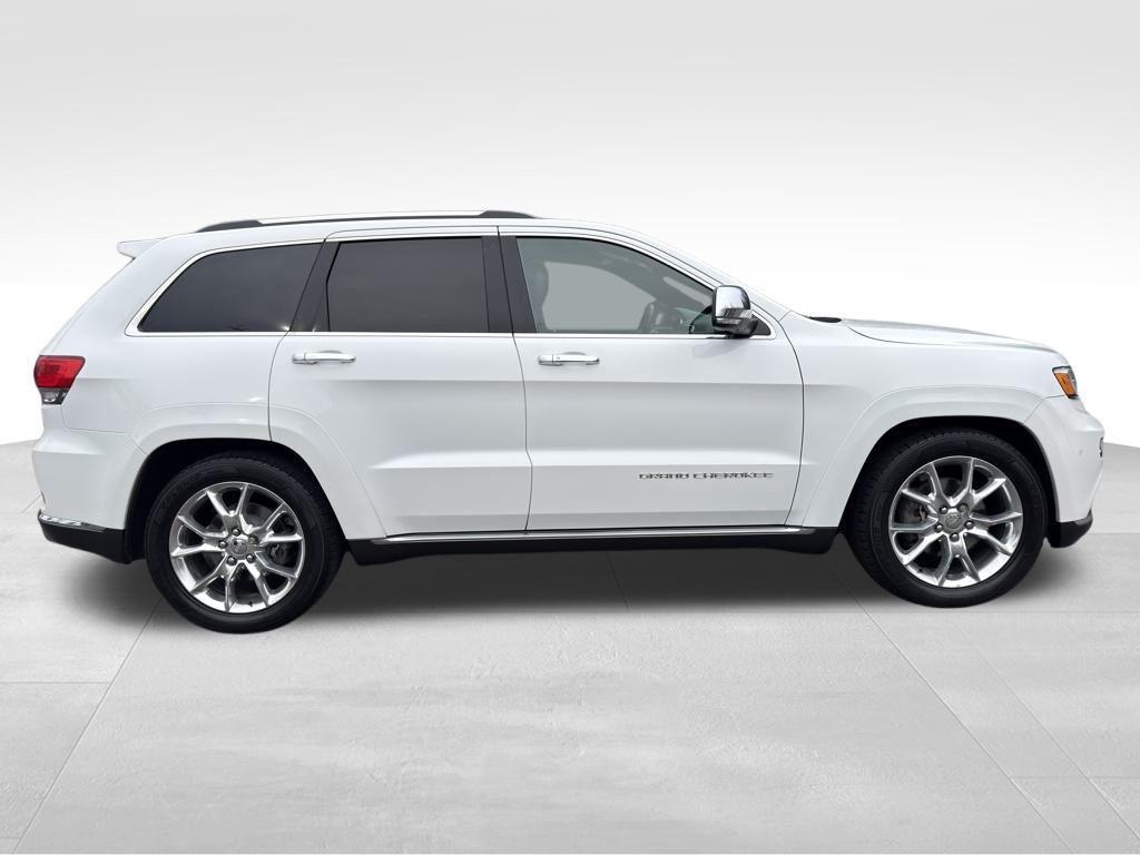 used 2016 Jeep Grand Cherokee car, priced at $15,880