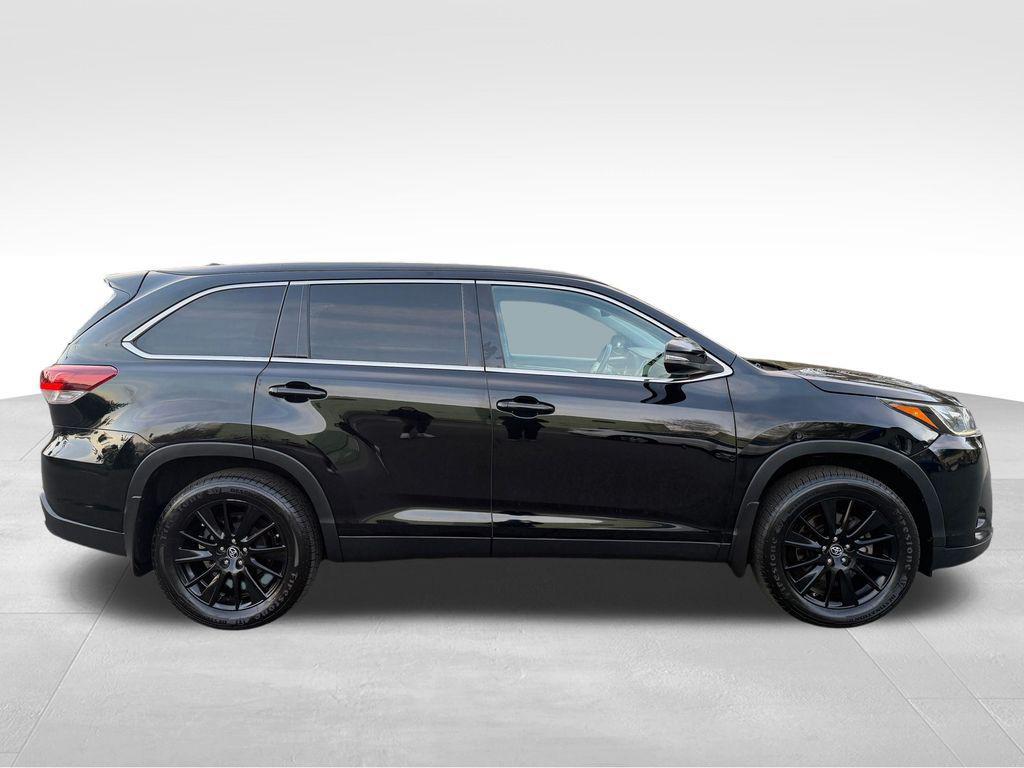 used 2019 Toyota Highlander car, priced at $19,990