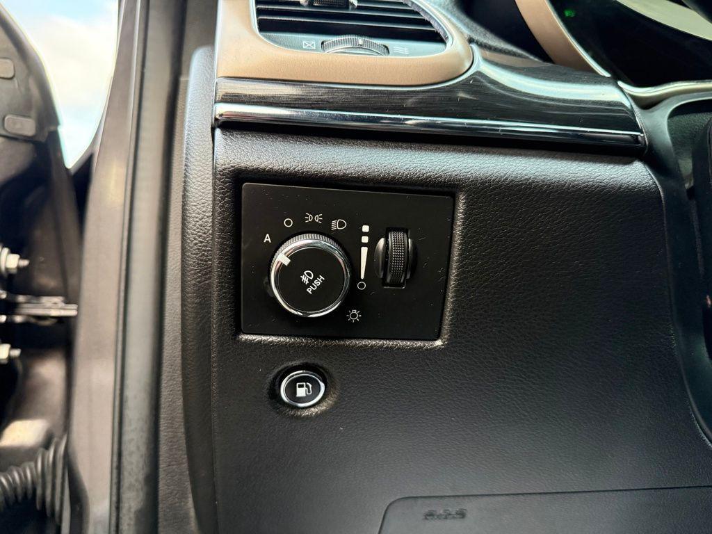 used 2017 Jeep Grand Cherokee car, priced at $12,480