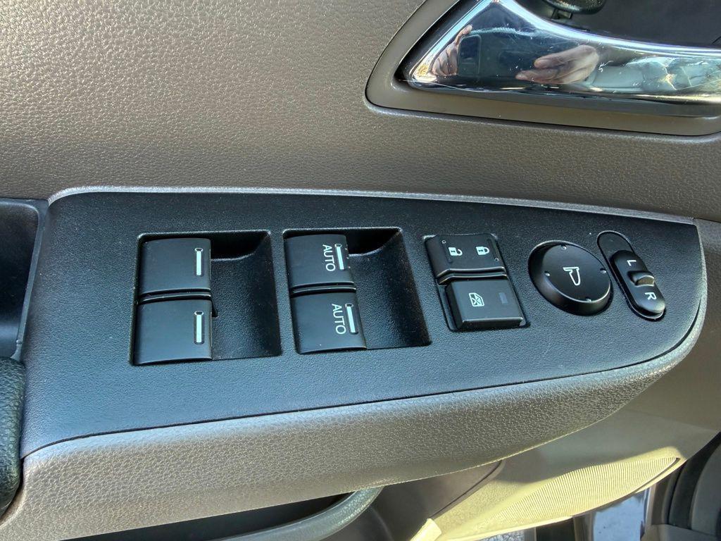 used 2016 Honda Odyssey car, priced at $13,980