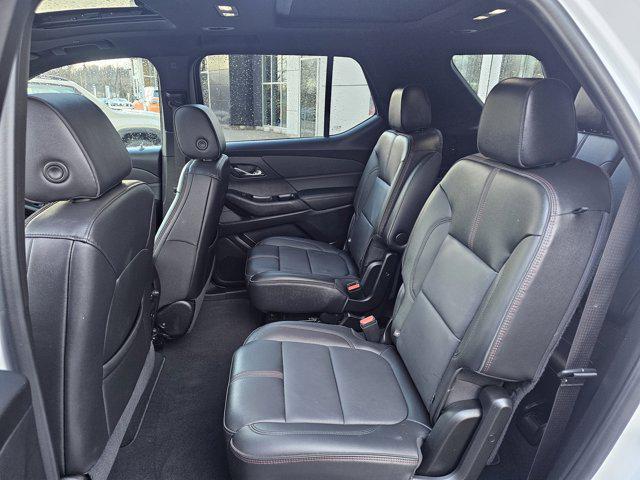 used 2023 Chevrolet Traverse car, priced at $36,990