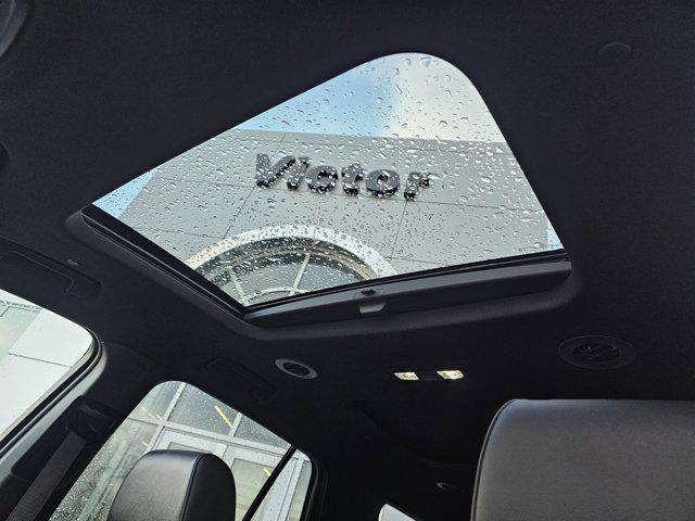 used 2023 Chevrolet Traverse car, priced at $36,990