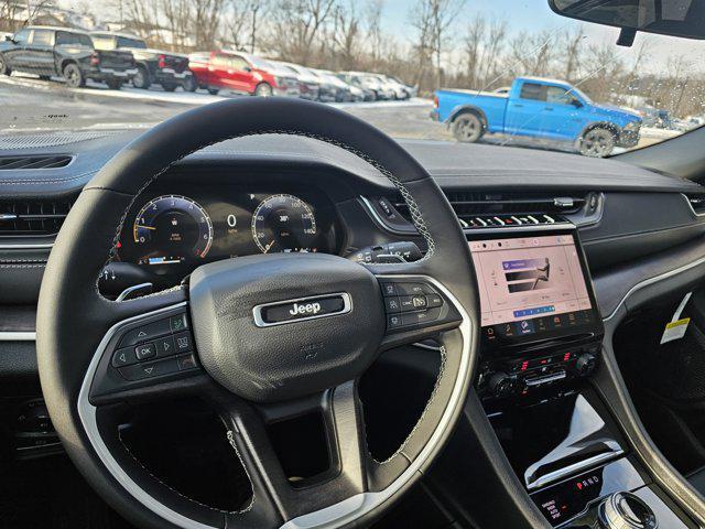 new 2025 Jeep Grand Cherokee car, priced at $52,640