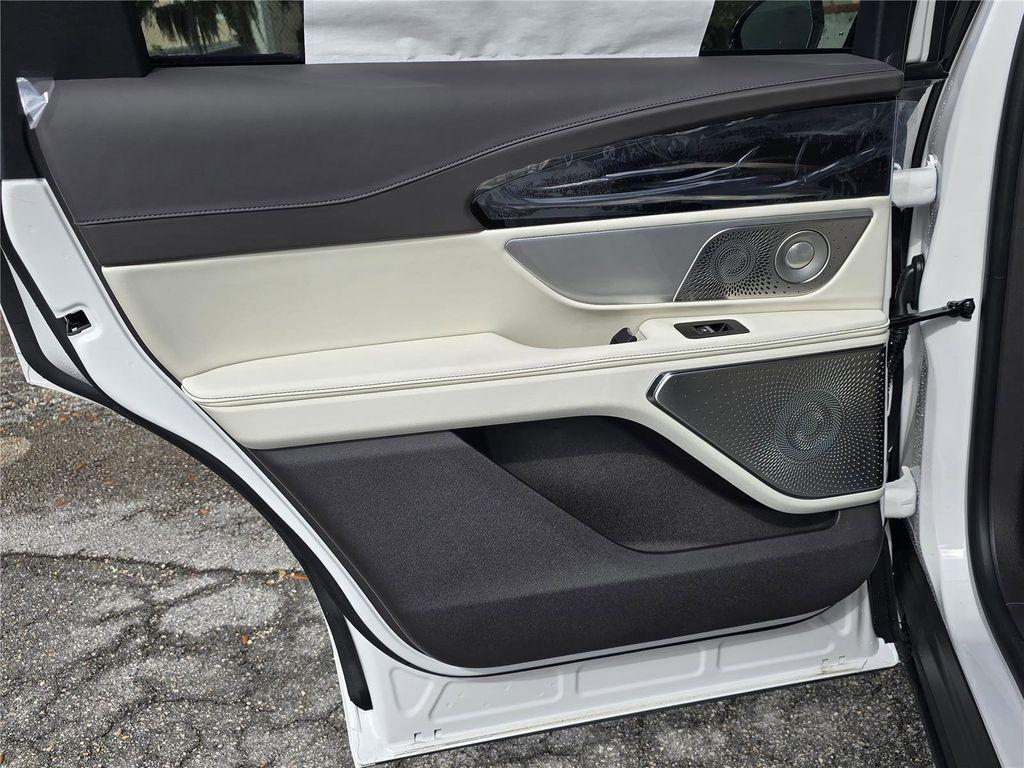 new 2026 Lincoln Nautilus car, priced at $81,375