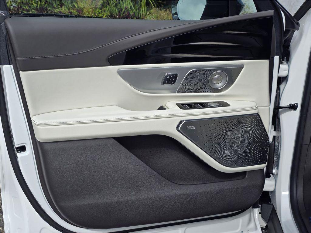 new 2026 Lincoln Nautilus car, priced at $81,375