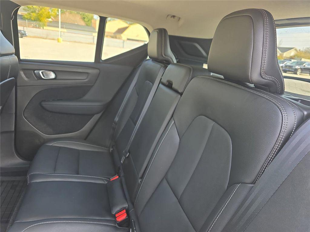 used 2020 Volvo XC40 car, priced at $18,998