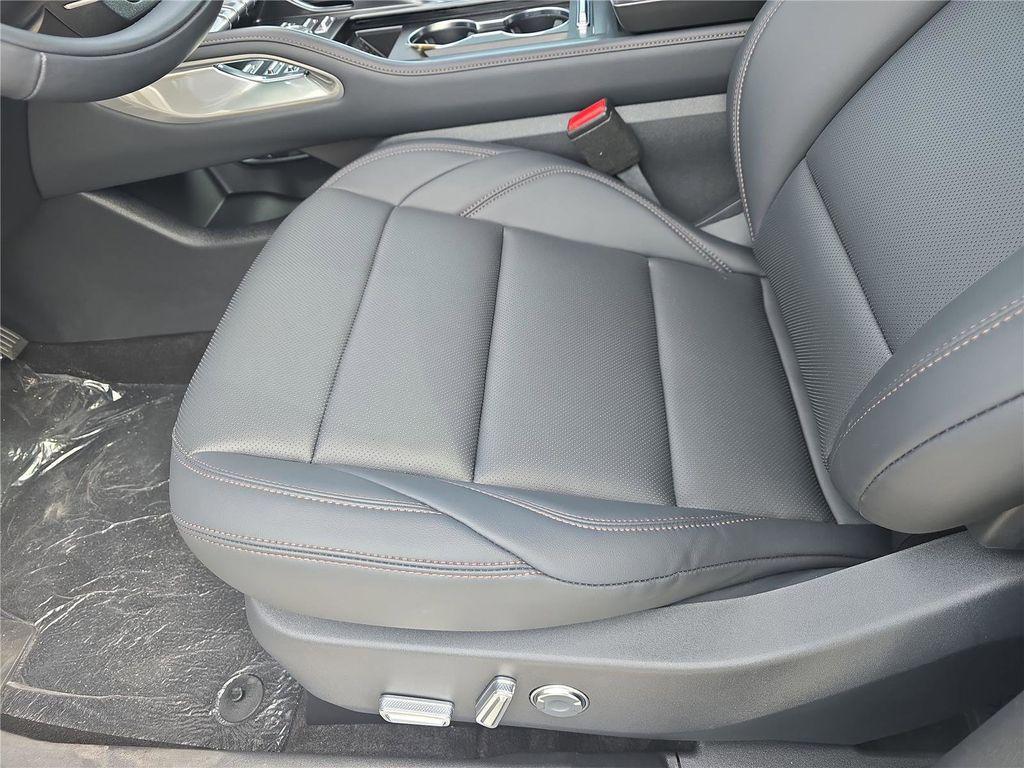 new 2025 Lincoln Nautilus car, priced at $49,719