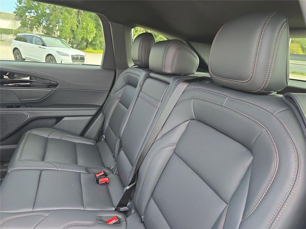 new 2025 Lincoln Nautilus car, priced at $49,719