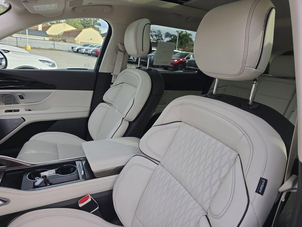 new 2026 Lincoln Nautilus car, priced at $79,625