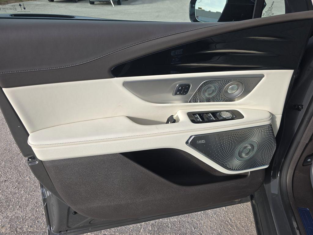 new 2026 Lincoln Nautilus car, priced at $79,625