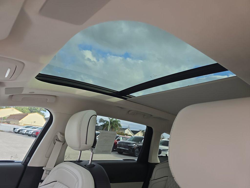 new 2026 Lincoln Nautilus car, priced at $79,625