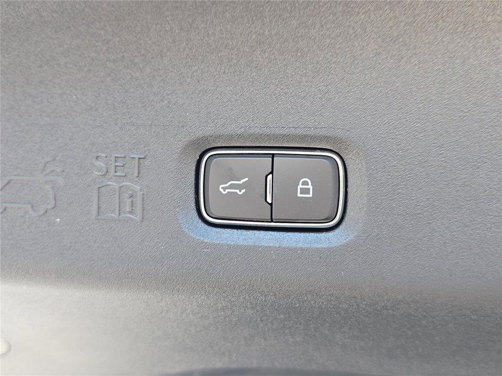 new 2026 Lincoln Navigator car, priced at $141,475