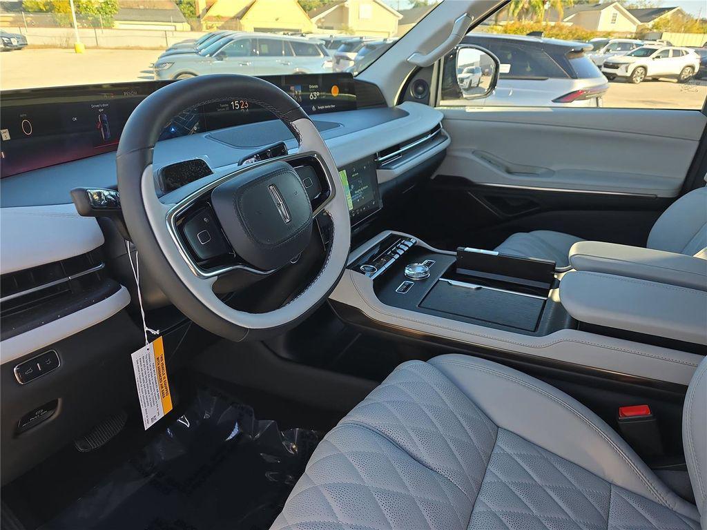 new 2026 Lincoln Navigator car, priced at $141,475