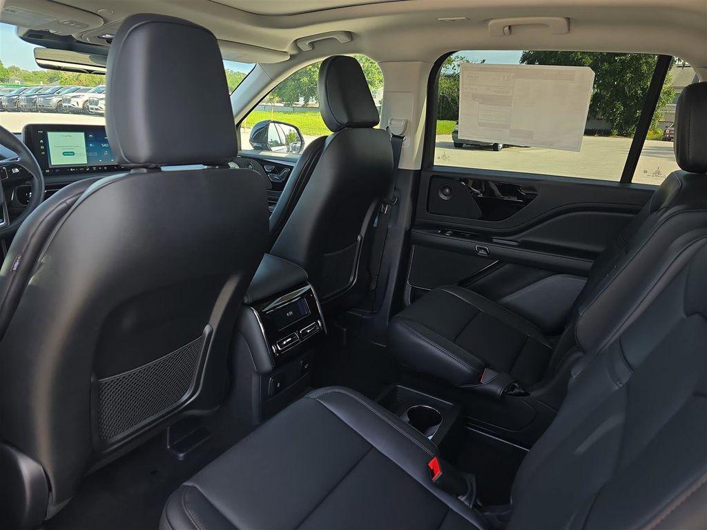 new 2025 Lincoln Aviator car, priced at $51,871