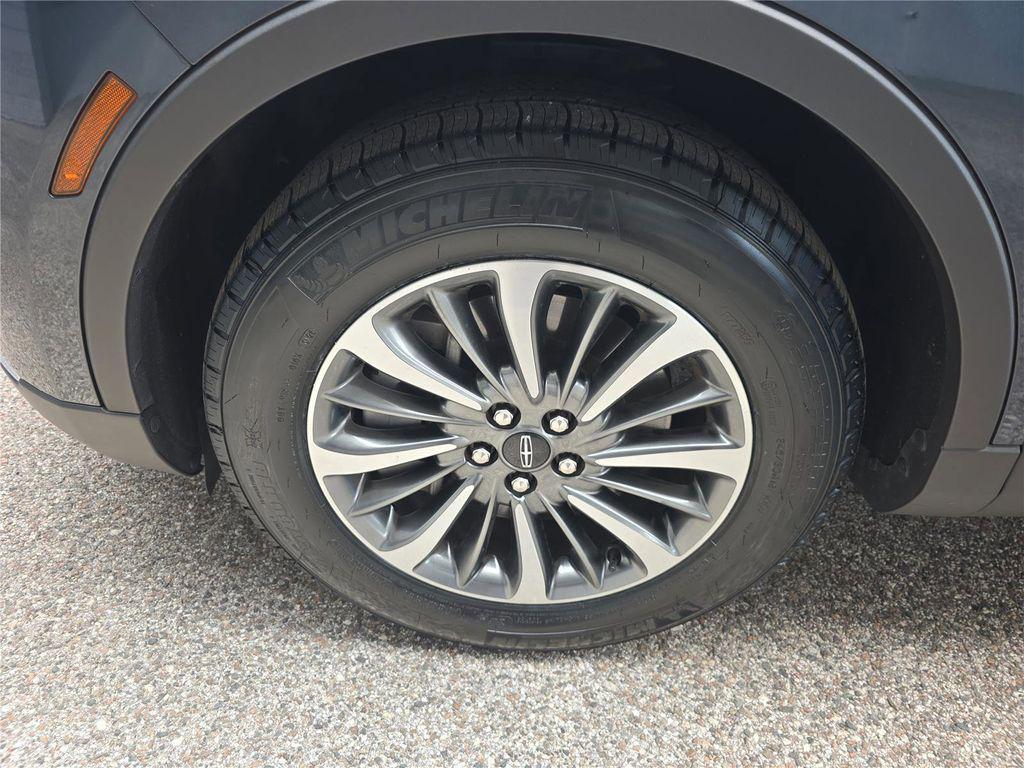 used 2022 Lincoln Nautilus car, priced at $28,995