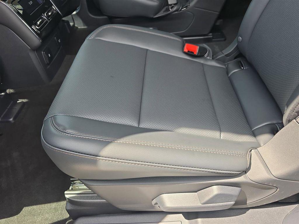 new 2025 Lincoln Aviator car, priced at $52,121