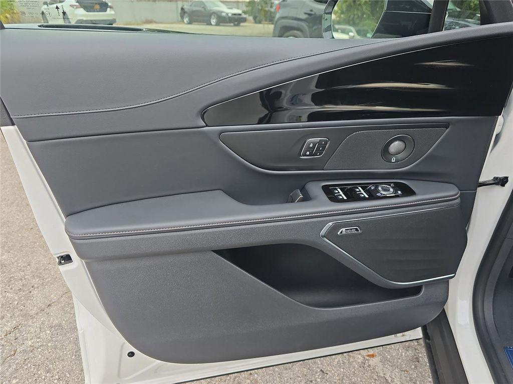 new 2026 Lincoln Nautilus car, priced at $57,240