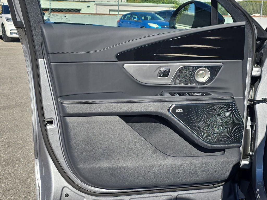 new 2026 Lincoln Nautilus car, priced at $61,263