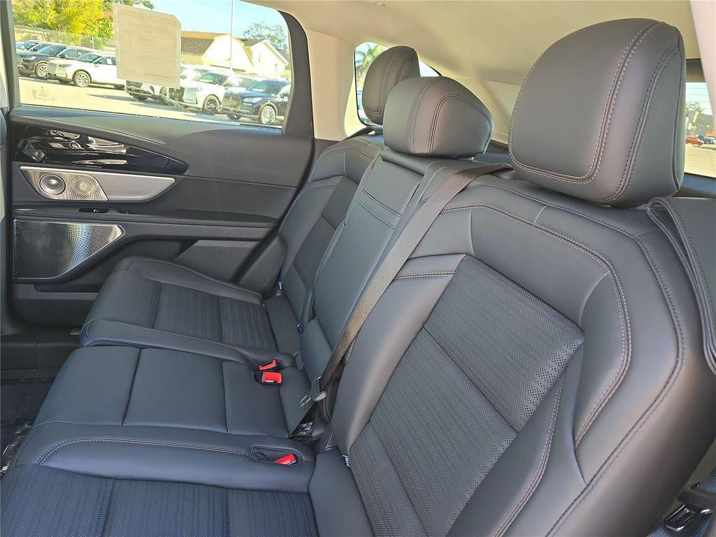 new 2026 Lincoln Nautilus car, priced at $61,263