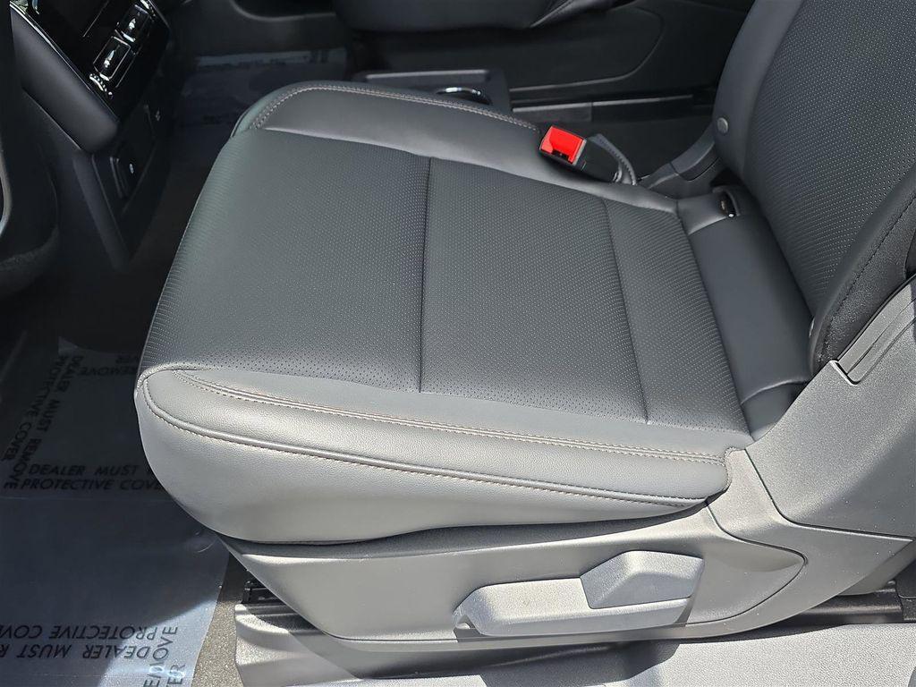 new 2025 Lincoln Aviator car, priced at $52,121