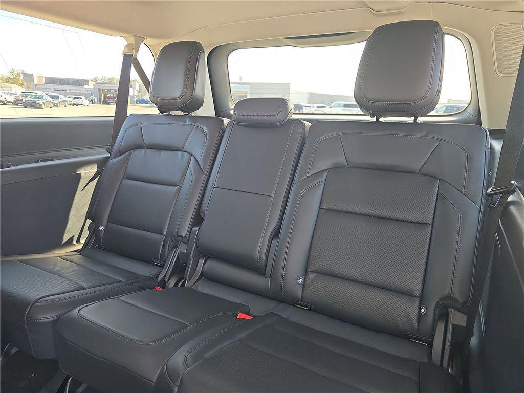 new 2026 Lincoln Navigator car, priced at $108,340