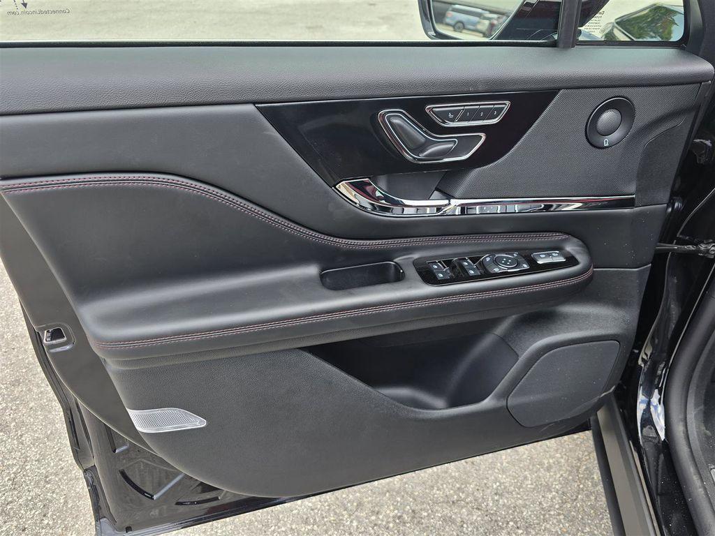 new 2025 Lincoln Corsair car, priced at $55,054