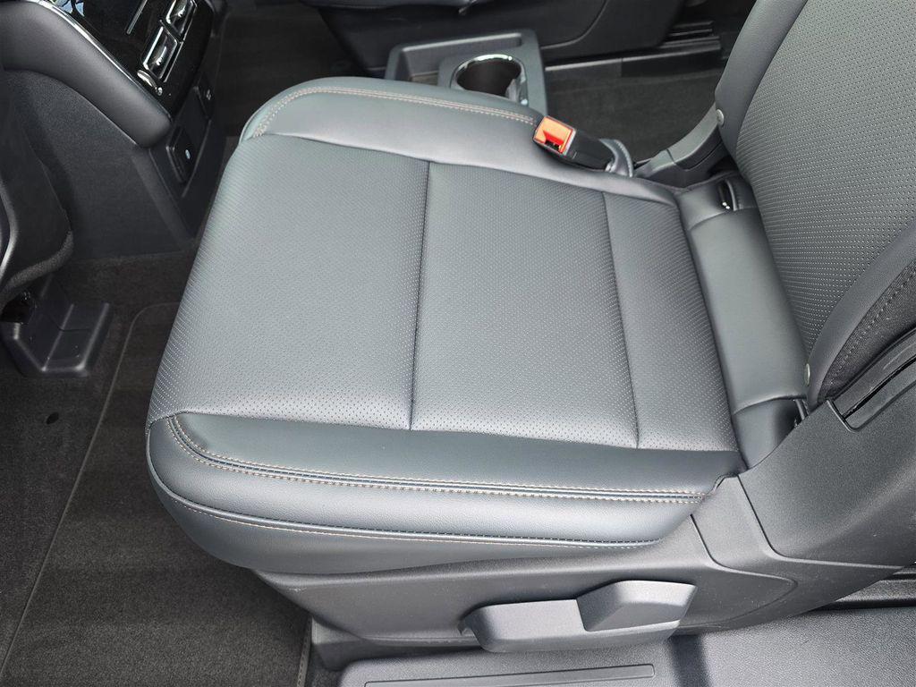 new 2025 Lincoln Aviator car, priced at $52,121