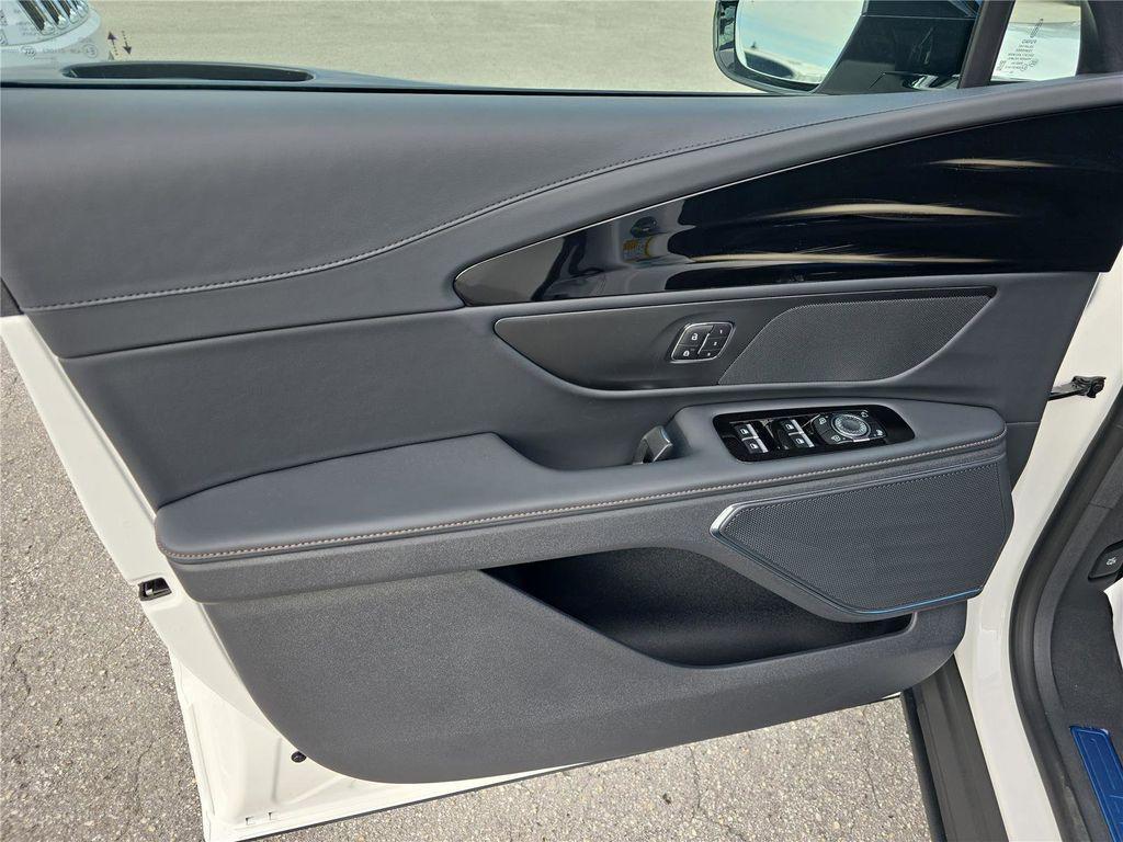 new 2026 Lincoln Nautilus car