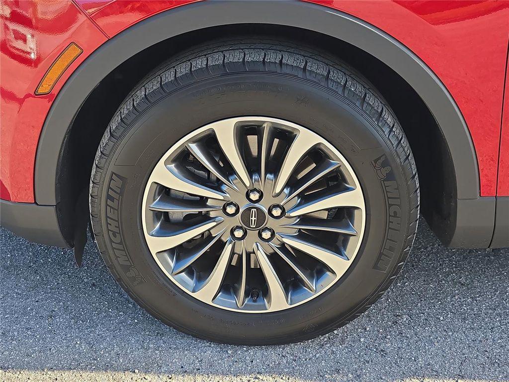 used 2021 Lincoln Nautilus car, priced at $28,398