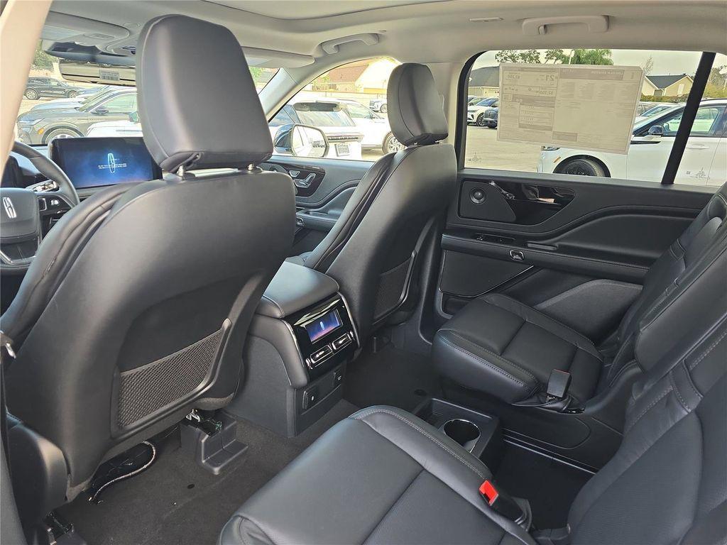 new 2026 Lincoln Aviator car