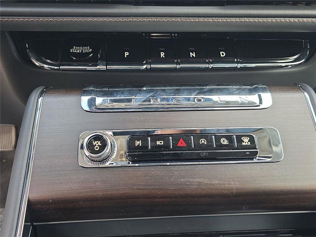 new 2026 Lincoln Aviator car