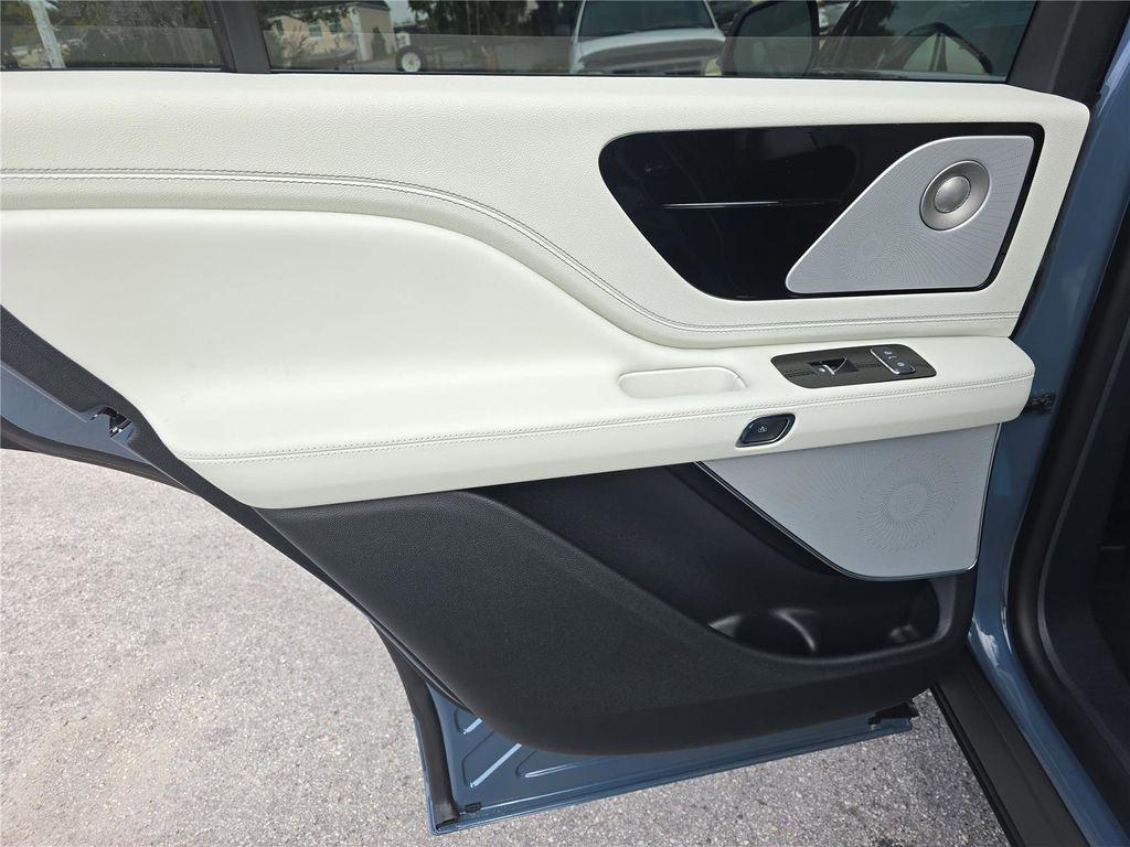 new 2026 Lincoln Aviator car, priced at $83,825