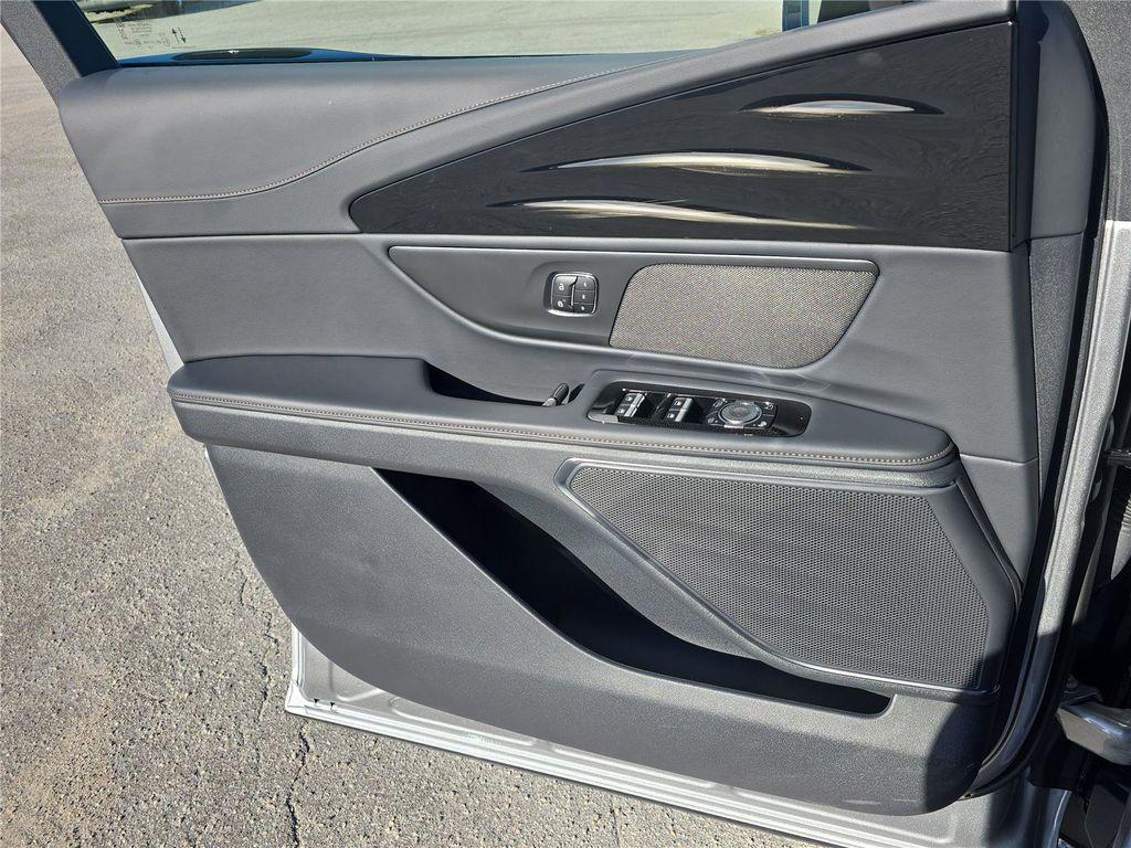 new 2025 Lincoln Nautilus car, priced at $46,514