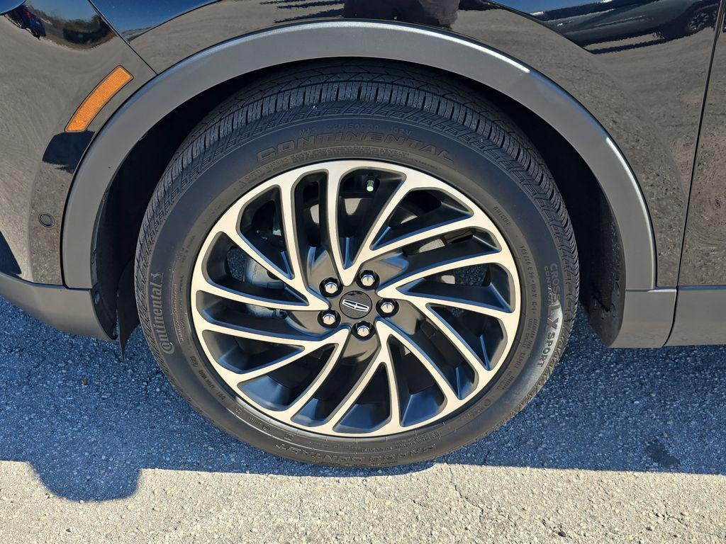used 2020 Lincoln Nautilus car, priced at $22,998