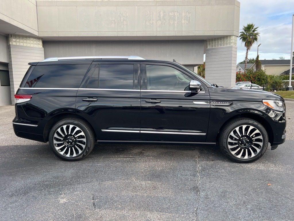used 2023 Lincoln Navigator car, priced at $73,995