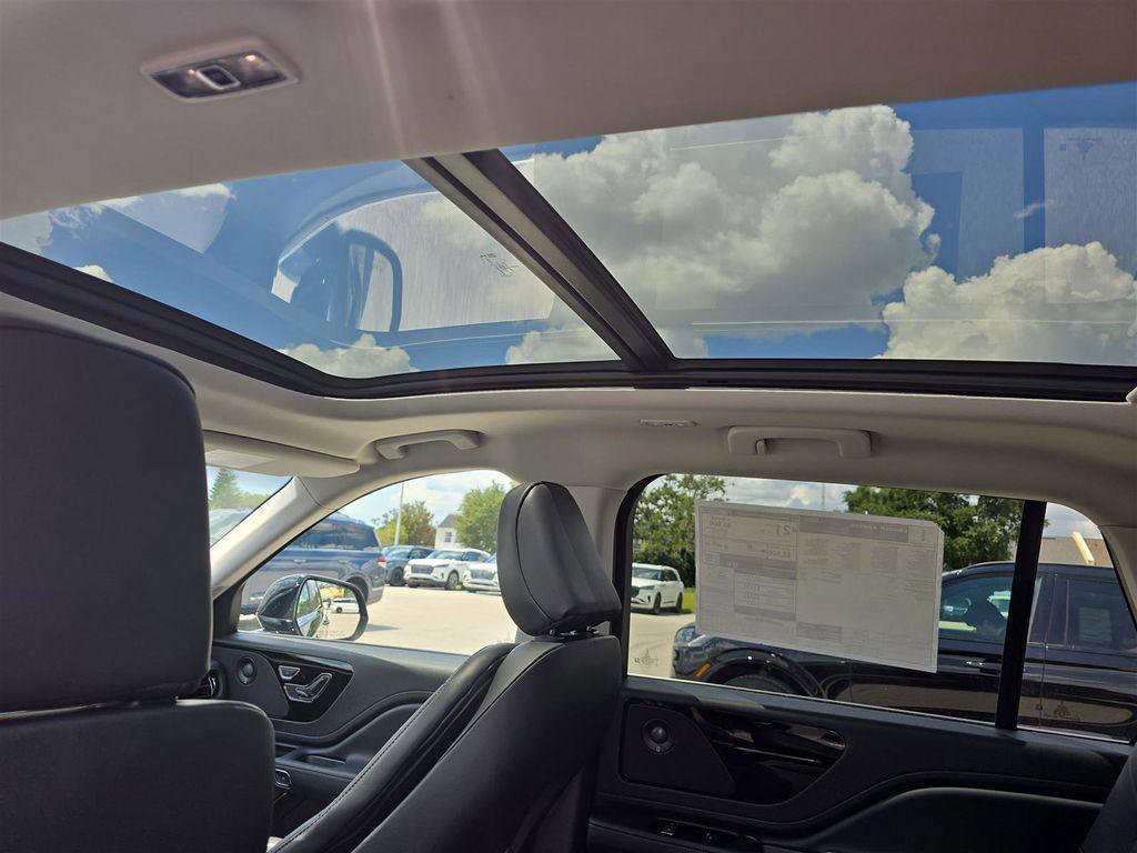 new 2025 Lincoln Aviator car, priced at $51,871
