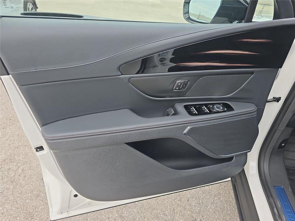 new 2026 Lincoln Nautilus car, priced at $52,240