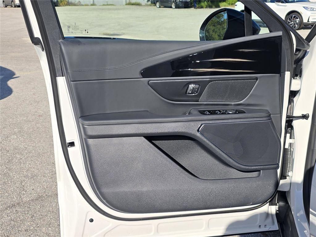 new 2026 Lincoln Nautilus car, priced at $51,785